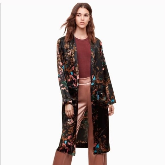 Aritzia Tops - ❗️SOLD❗️ Wilfred Pilier Bleck Floral Satin Duster/Kimono Size  XXS